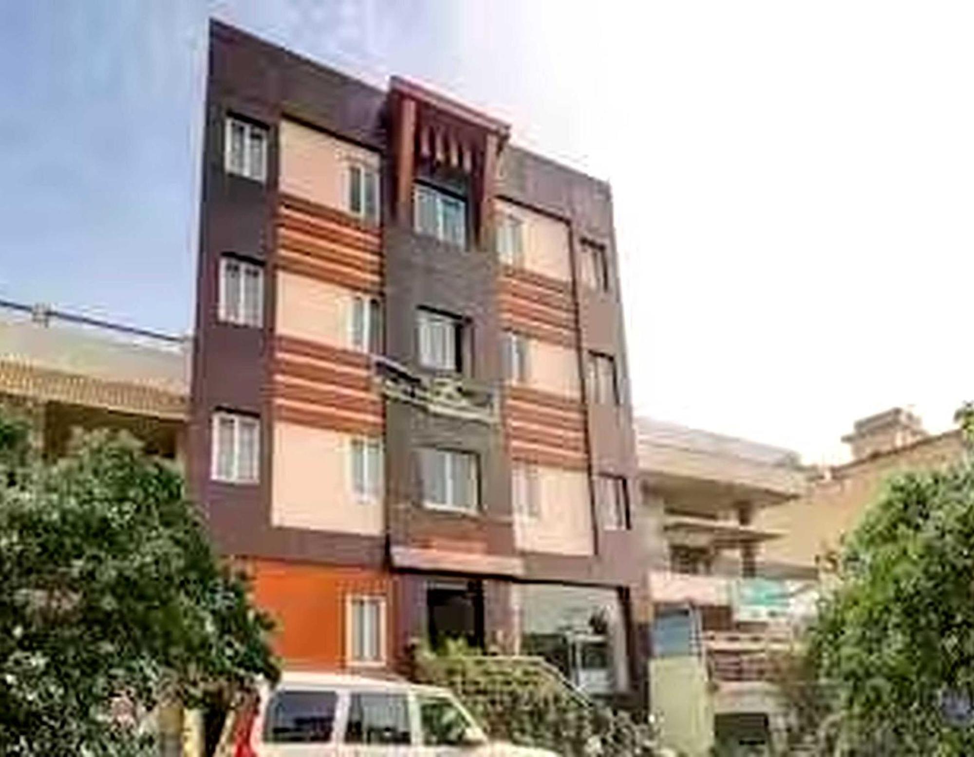 Collection O Kashi Hotel